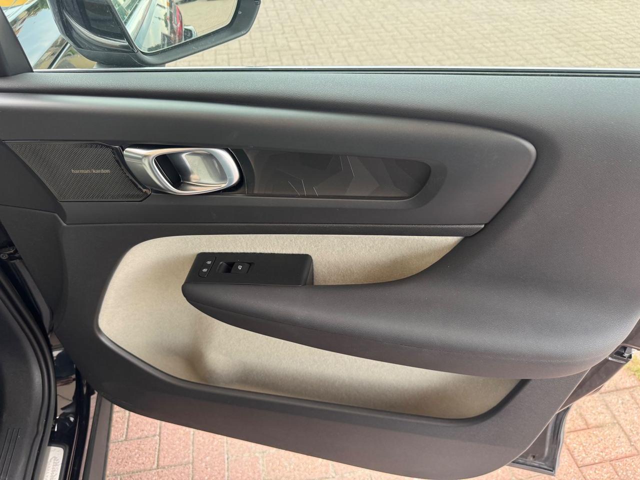 Volvo XC40 Ultimate Bright T5 Recharge PHE #11953