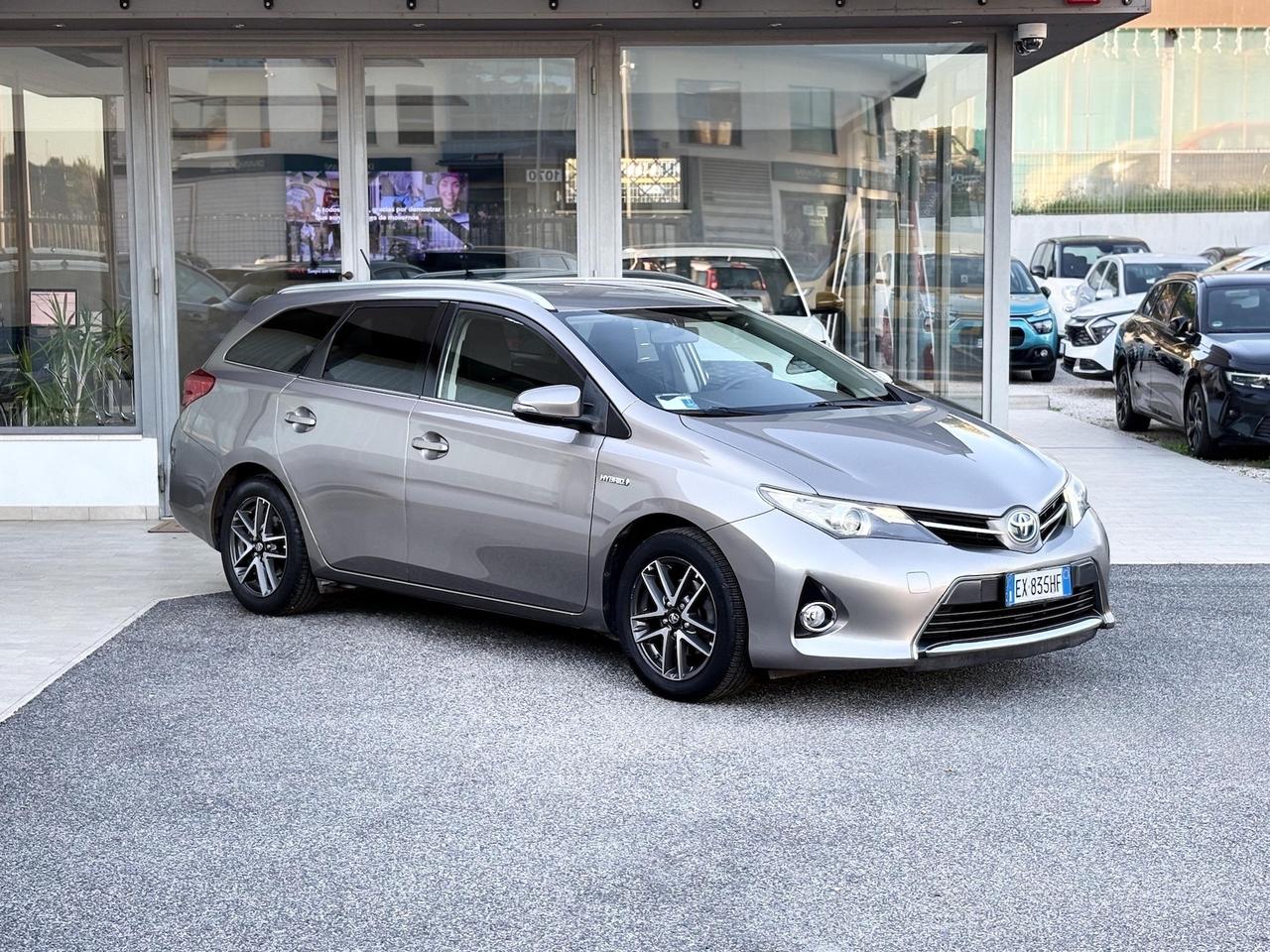 Toyota Auris 1.8 Hybrid 99CV E5 Neo - 2014