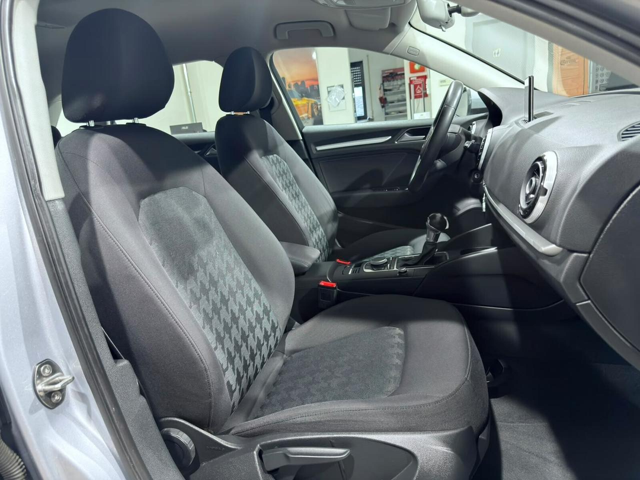 AUDI A3 SPORTBACK 1.6TDI 110CV S-TRONIC