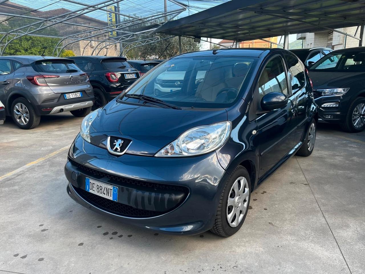 Peugeot 107 1.0 68CV 5p. Plaisir 2Tronic