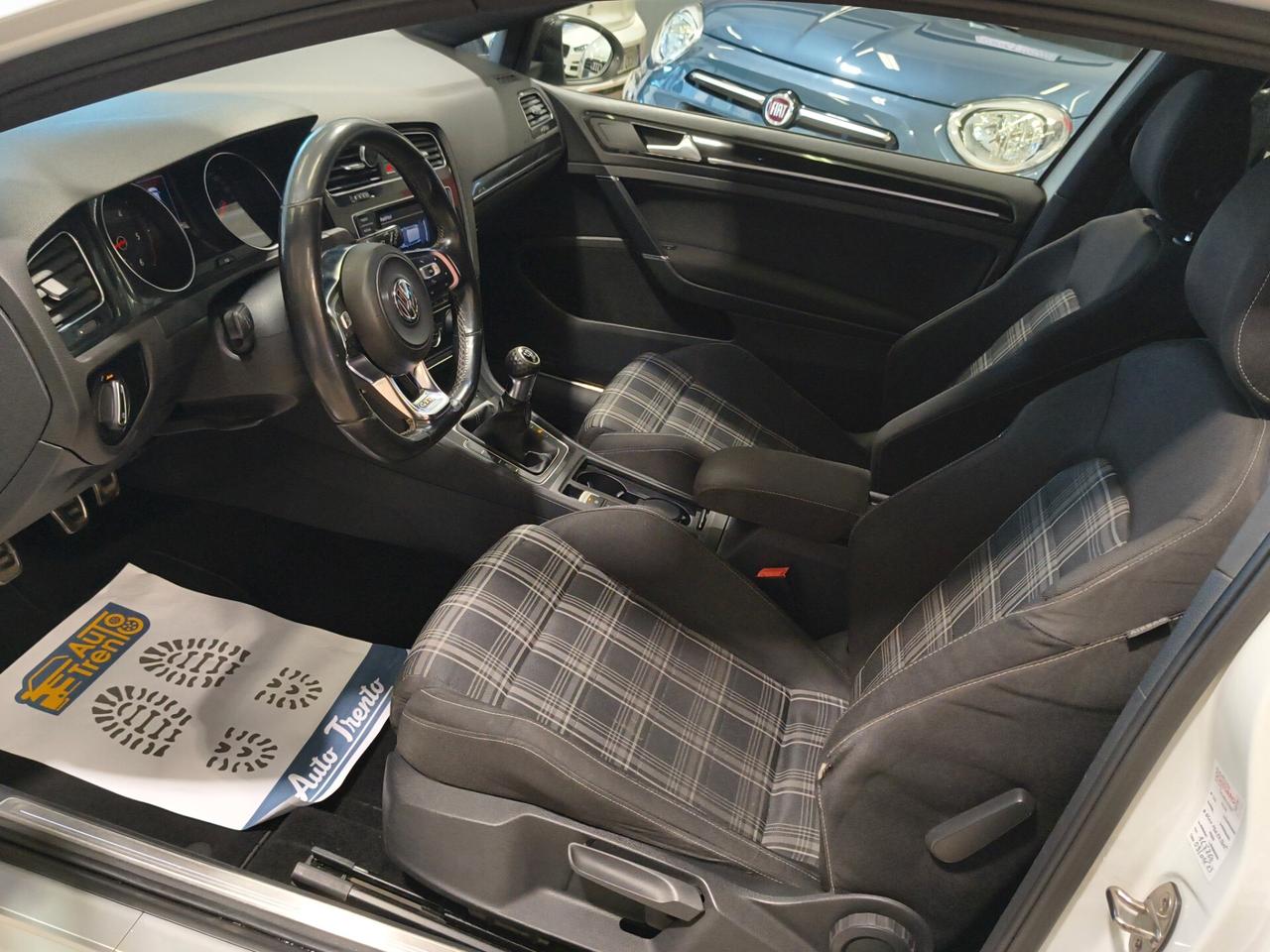 Volkswagen Golf GTD 2.0 TDI 3p. BlueMotion Technology