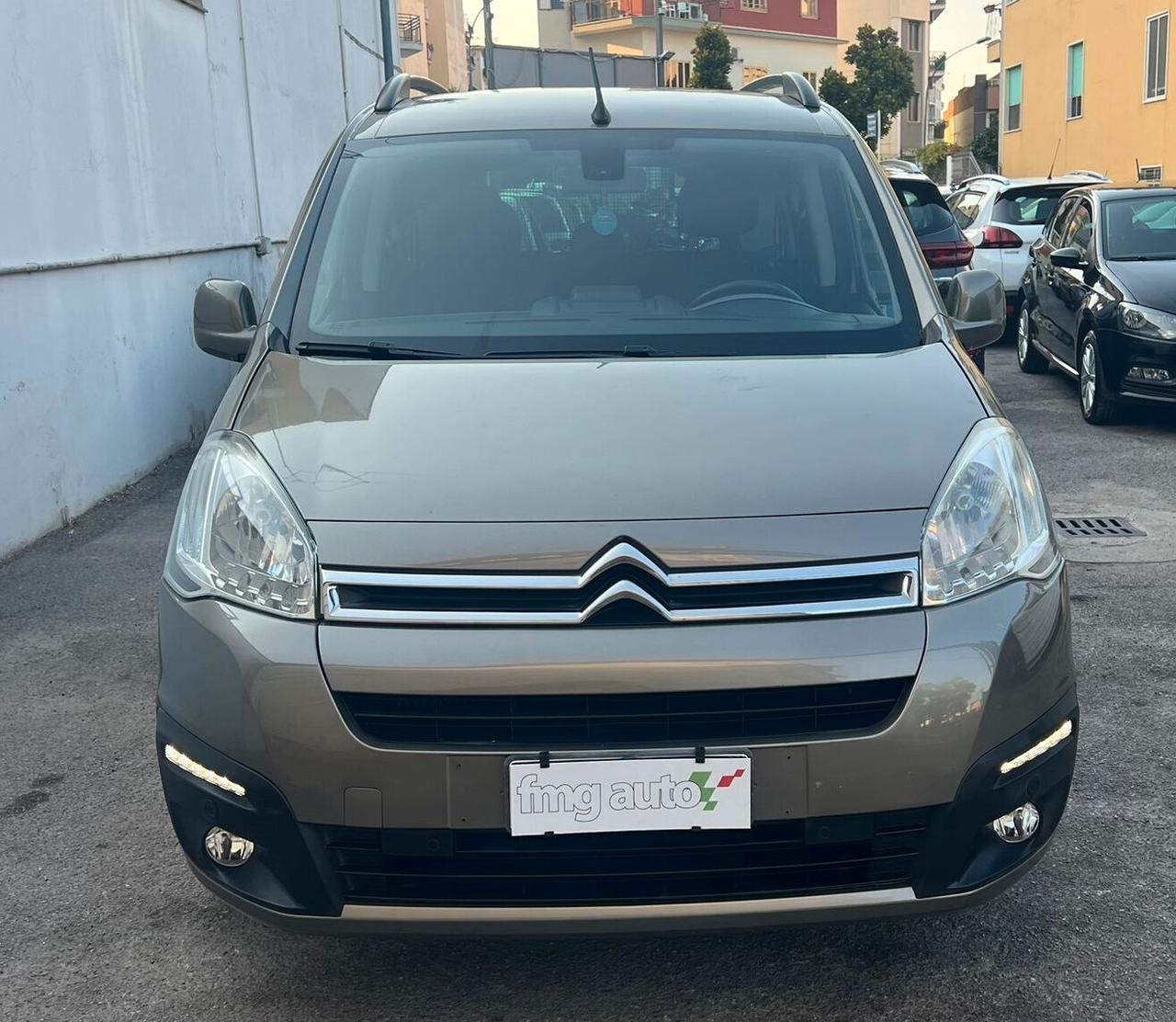 Citroen Berlingo Multispace PureTech 110 S&S XTR 5 POSTI