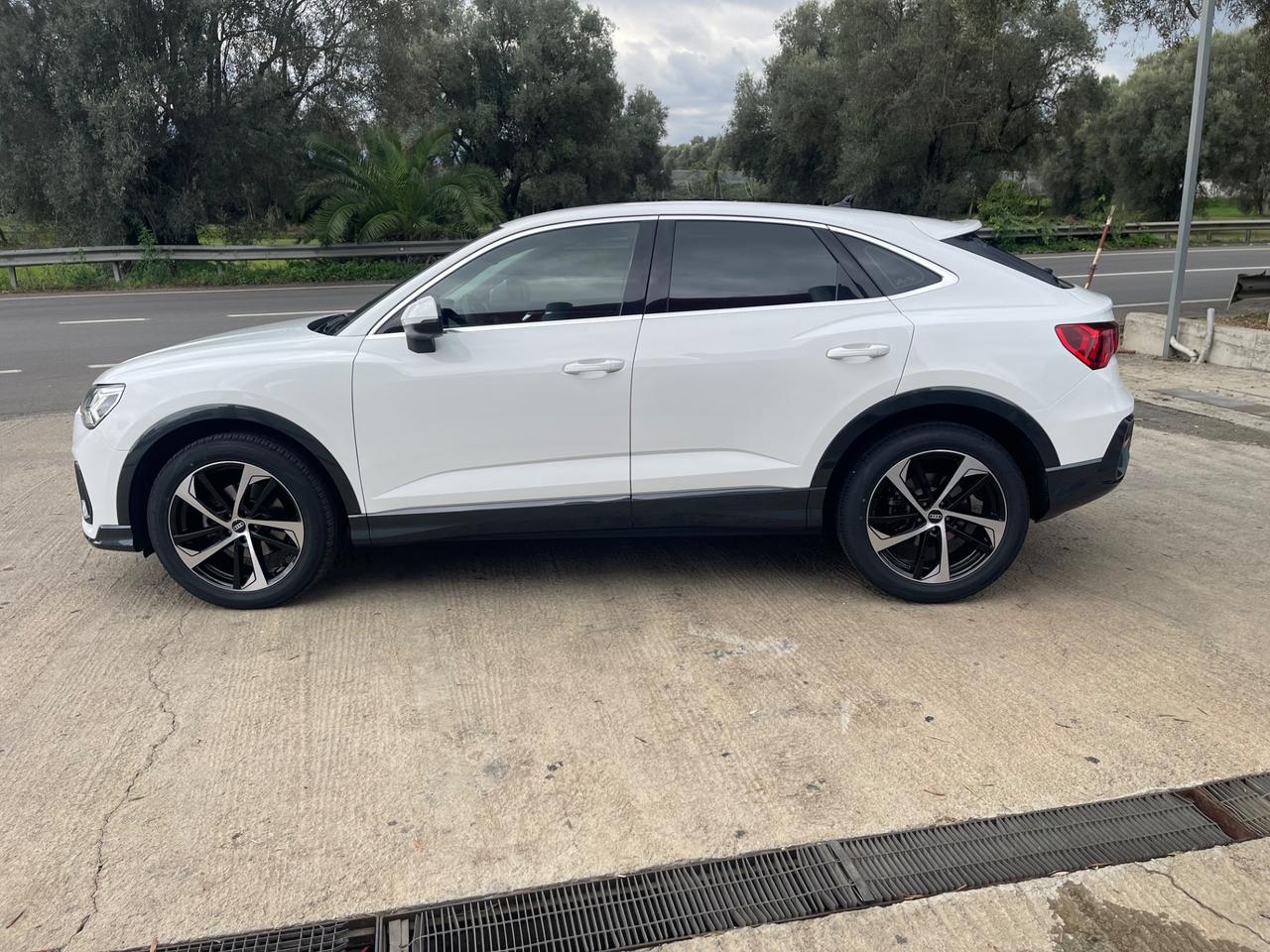 Audi Q3 35 TDI S tronic Business Advanced