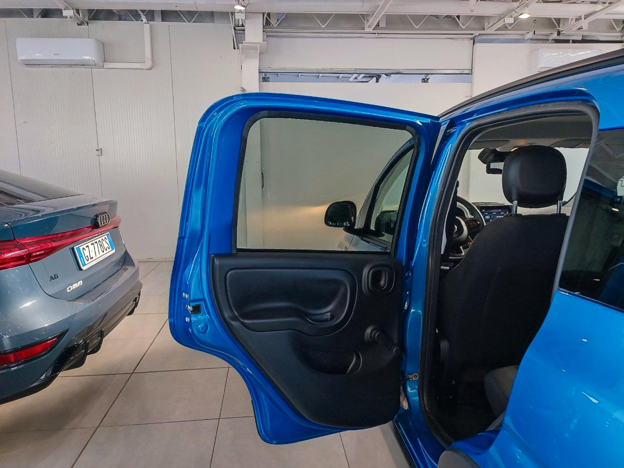 Fiat Pandina Pandina III 2024 Cross 1.0 firefly hybrid s
