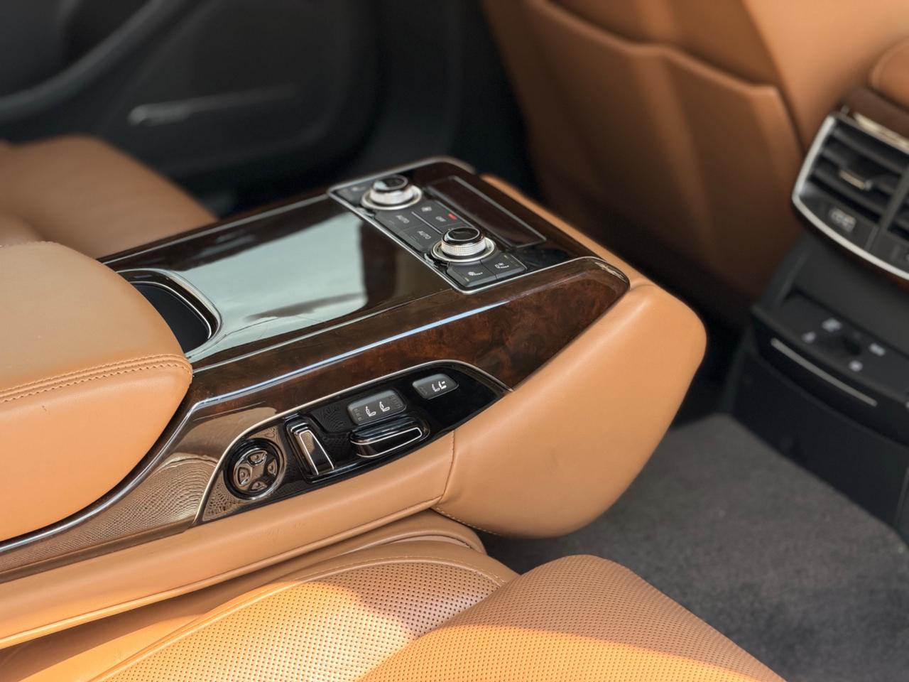 Audi A8 L 3.0 TDI 262 CV QUATTRO TIPTRONIC TETTO MATRIX VETILATI