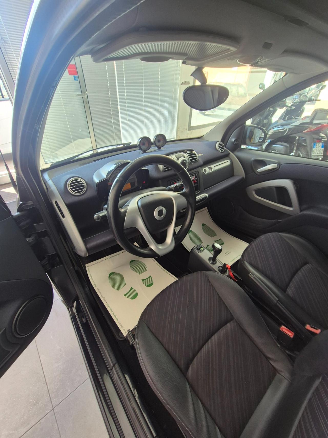 Smart ForTwo 1000 62 kW coupé pulse