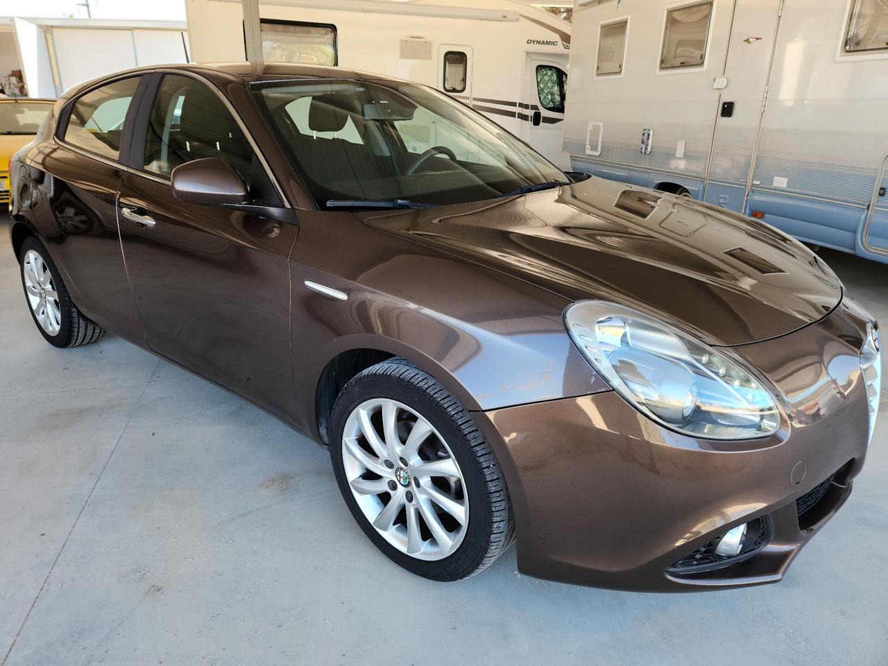 Alfa Romeo Giulietta 1.6 JTDm-2 105 CV Distinctive
