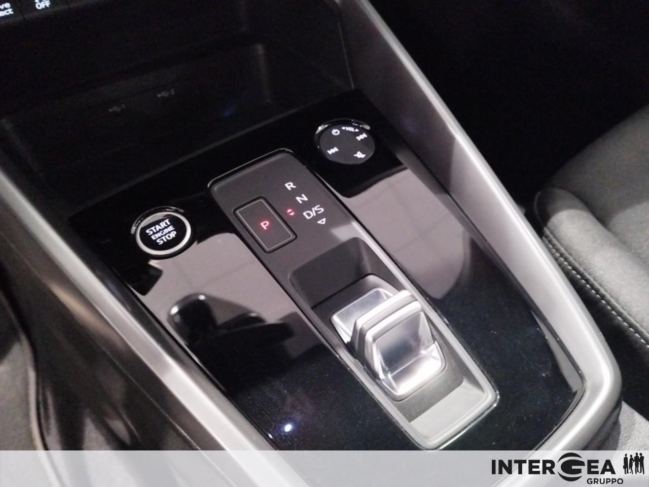 AUDI A3 Sportback 30 2.0 tdi S line edition s-tronic