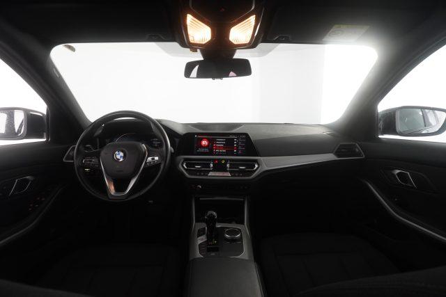 BMW 318 Serie 3 (G20/G21) d Touring Business Advantage/