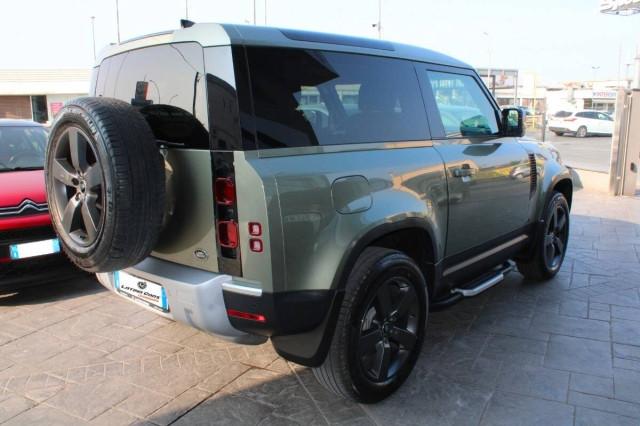 Land Rover Defender 3.0d mhev X-Dynamic HSE awd 250cv AUTO con CarPlay