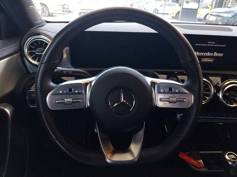 Mercedes-Benz Classe A A 180 Night Edition