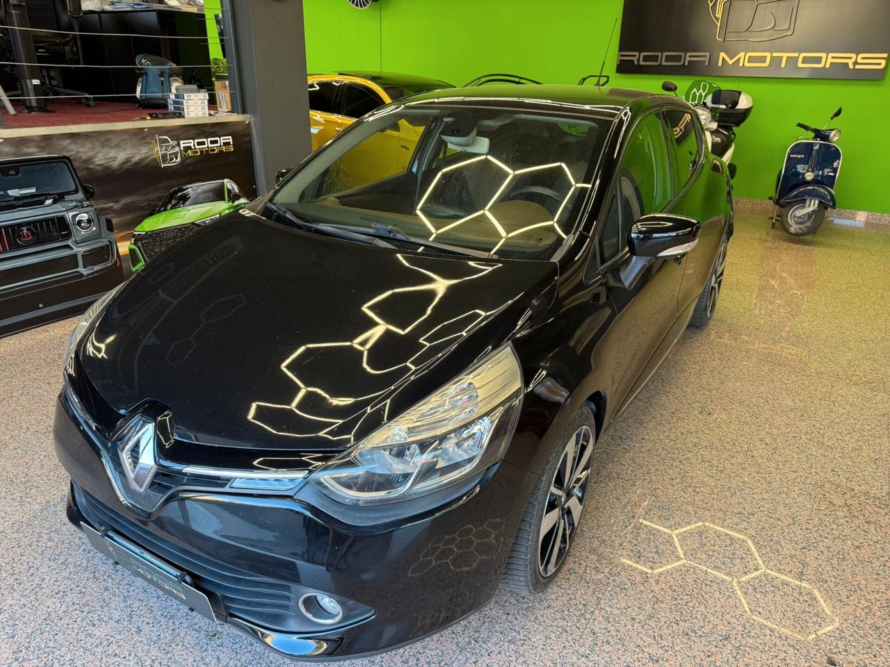 Renault Clio 1.5 dCi 8V 90CV EDC 5 porte Energy TETTO Panoram