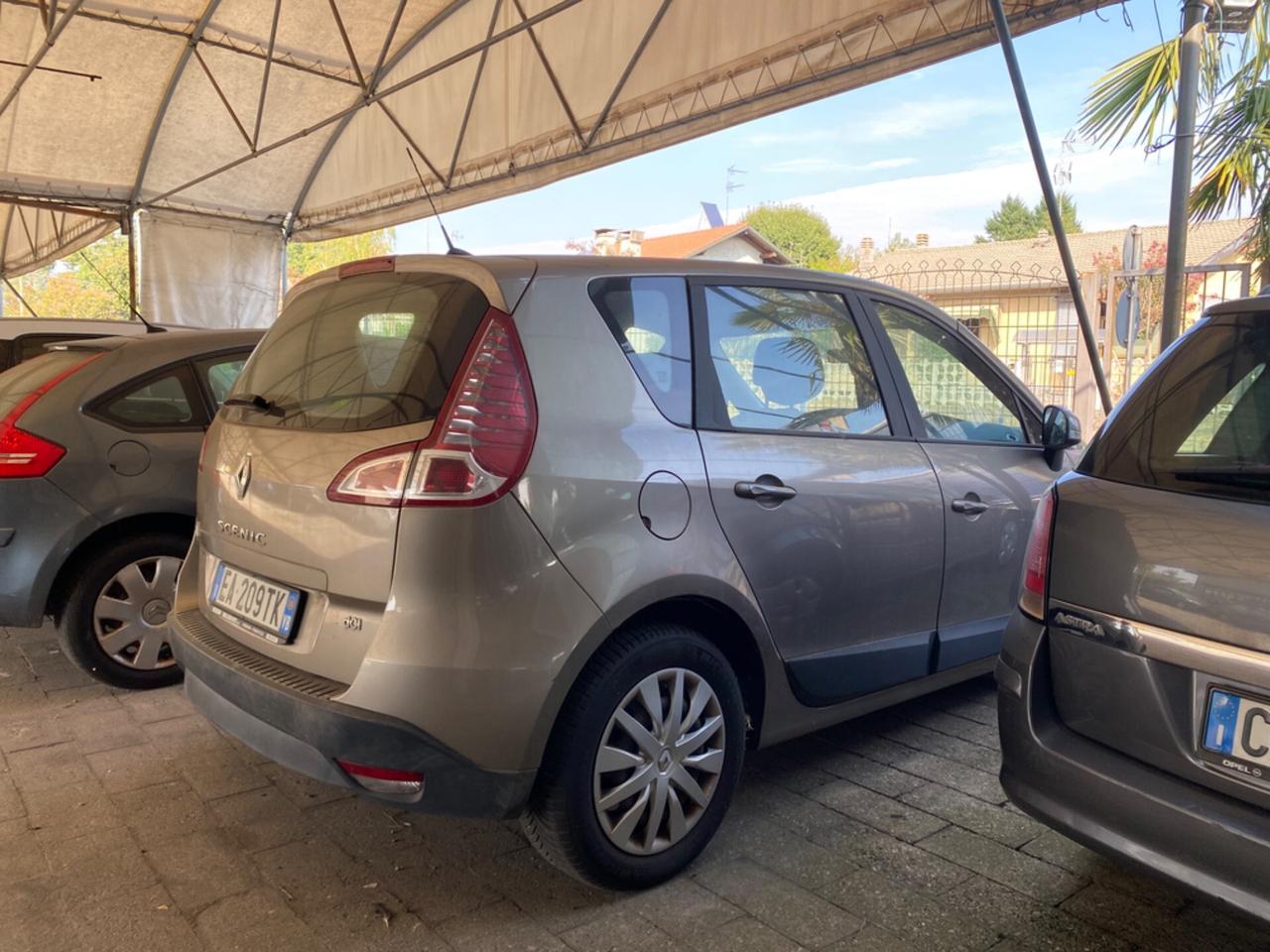 Renault Scenic Scénic X-Mod 1.5 dCi 110CV Luxe