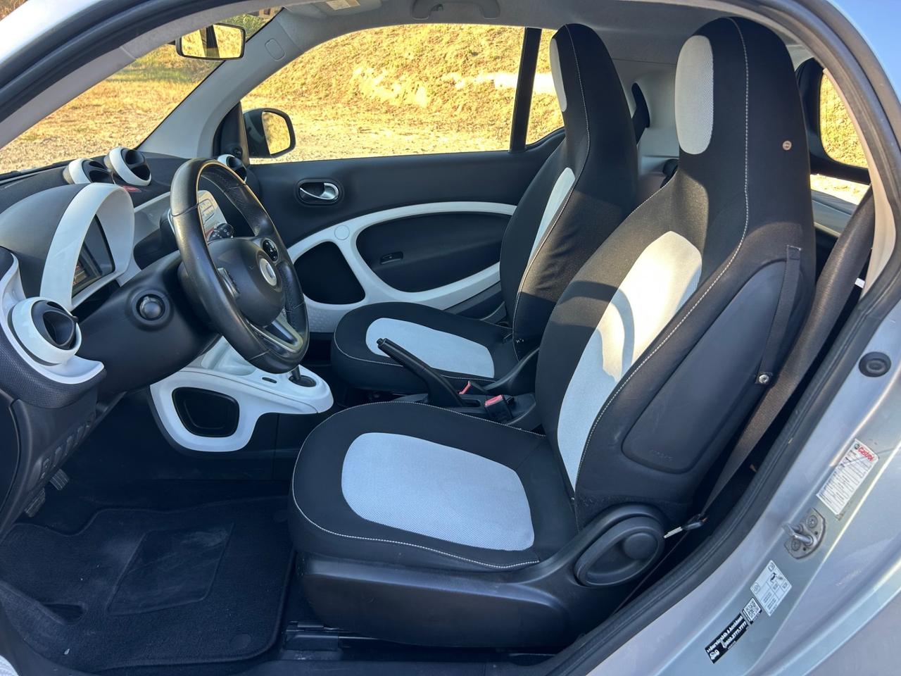 Smart ForTwo 70 1.0 twinamic Prime neopatentati permute