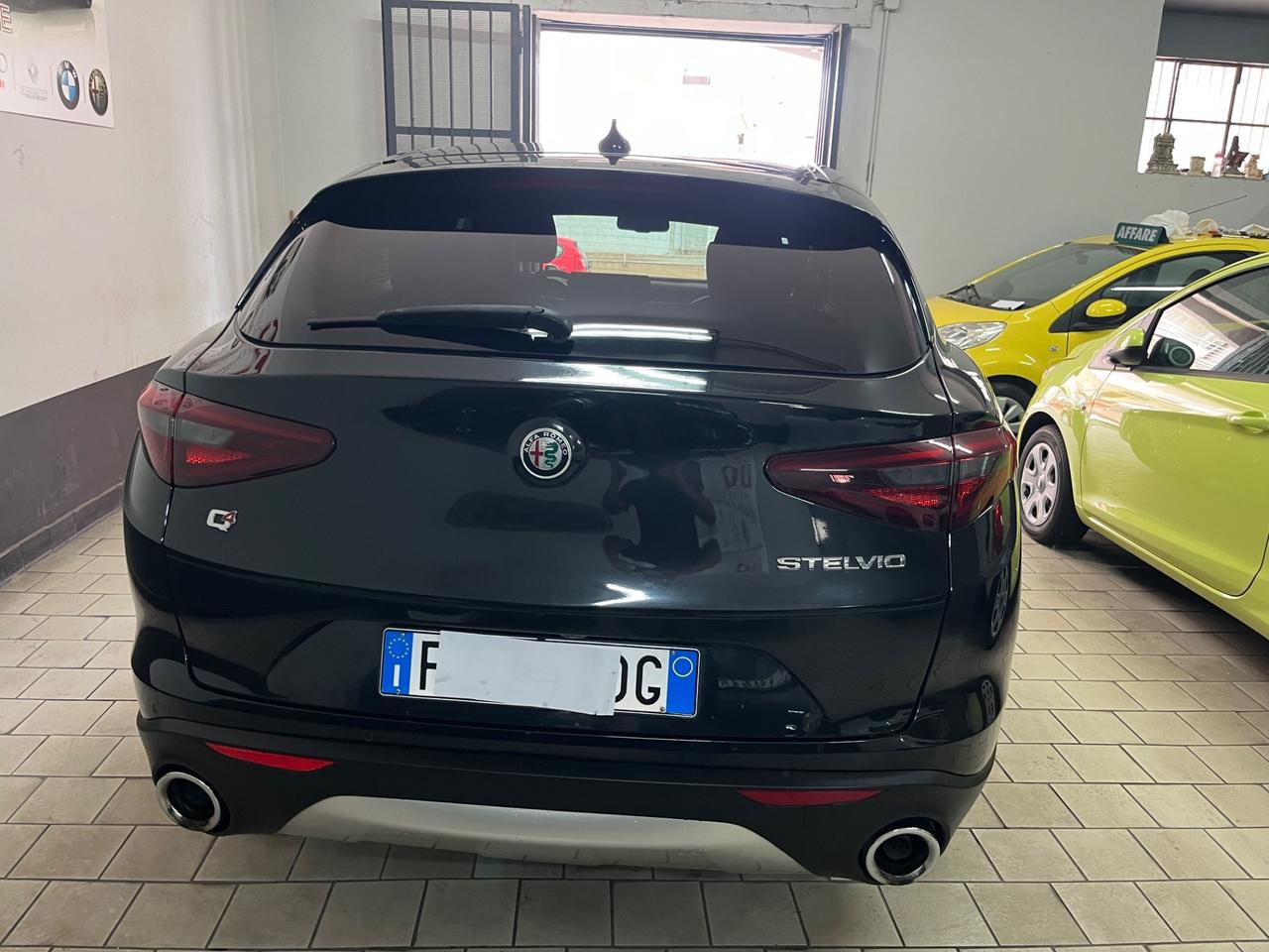 Alfa Romeo Stelvio 2.2 210 CV AT8 Q4 Executive