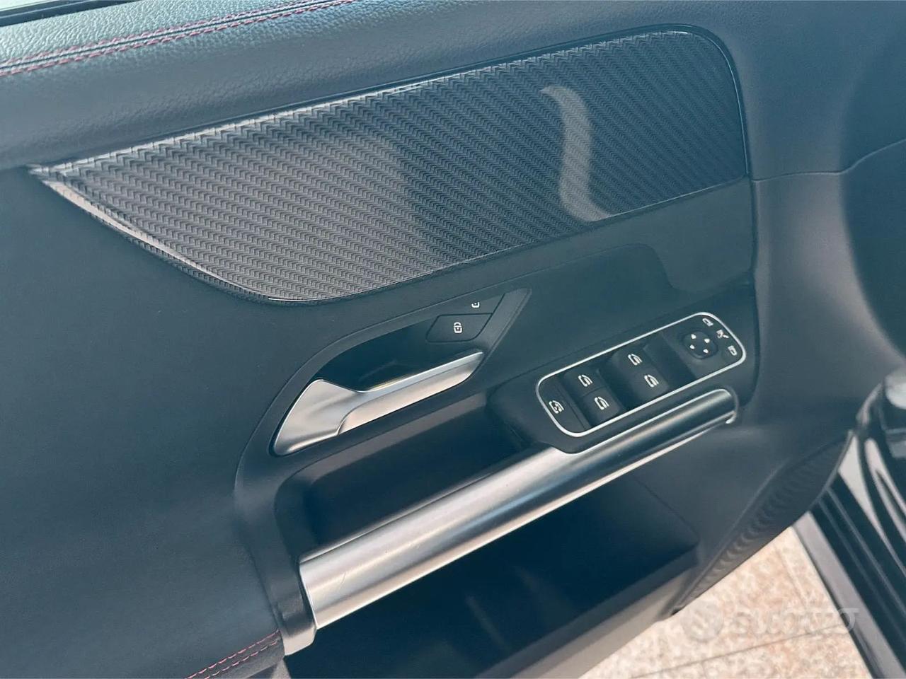 Mercedes-Benz B 180d Premium AMG - 114.000km