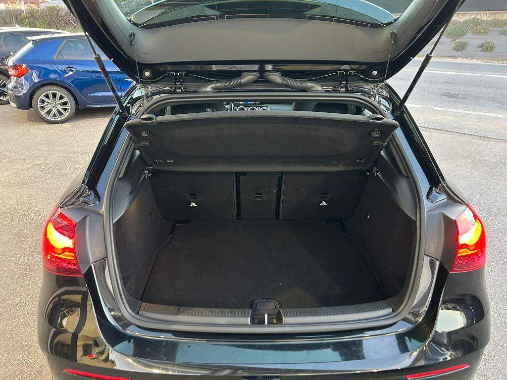 Mercedes A 180 AMG Line Premium 7G-DCT