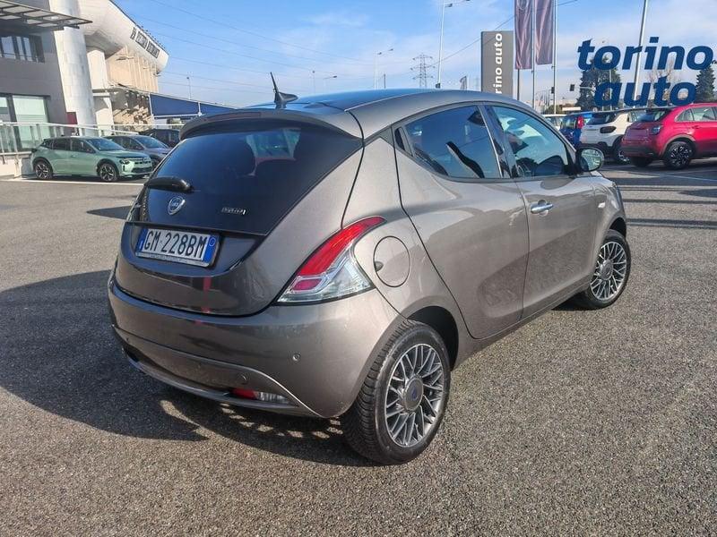 Lancia Ypsilon 1.0 FireFly 70cv S&S Hybrid GOLD