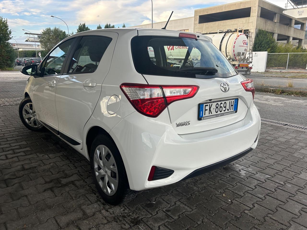 Toyota Yaris 1.0 5p Active