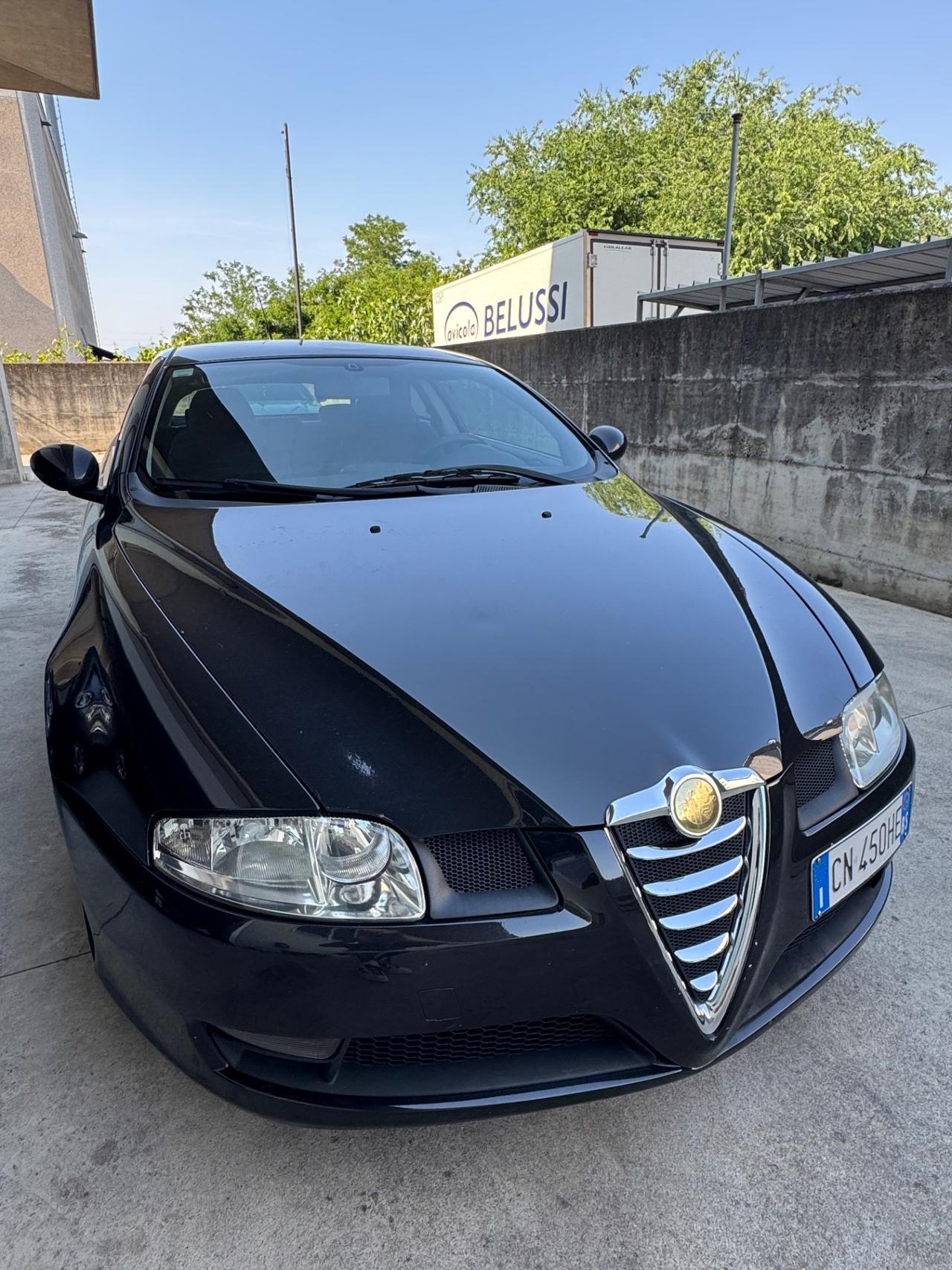 Alfa Romeo GT 1.9 MJT 16V Luxury
