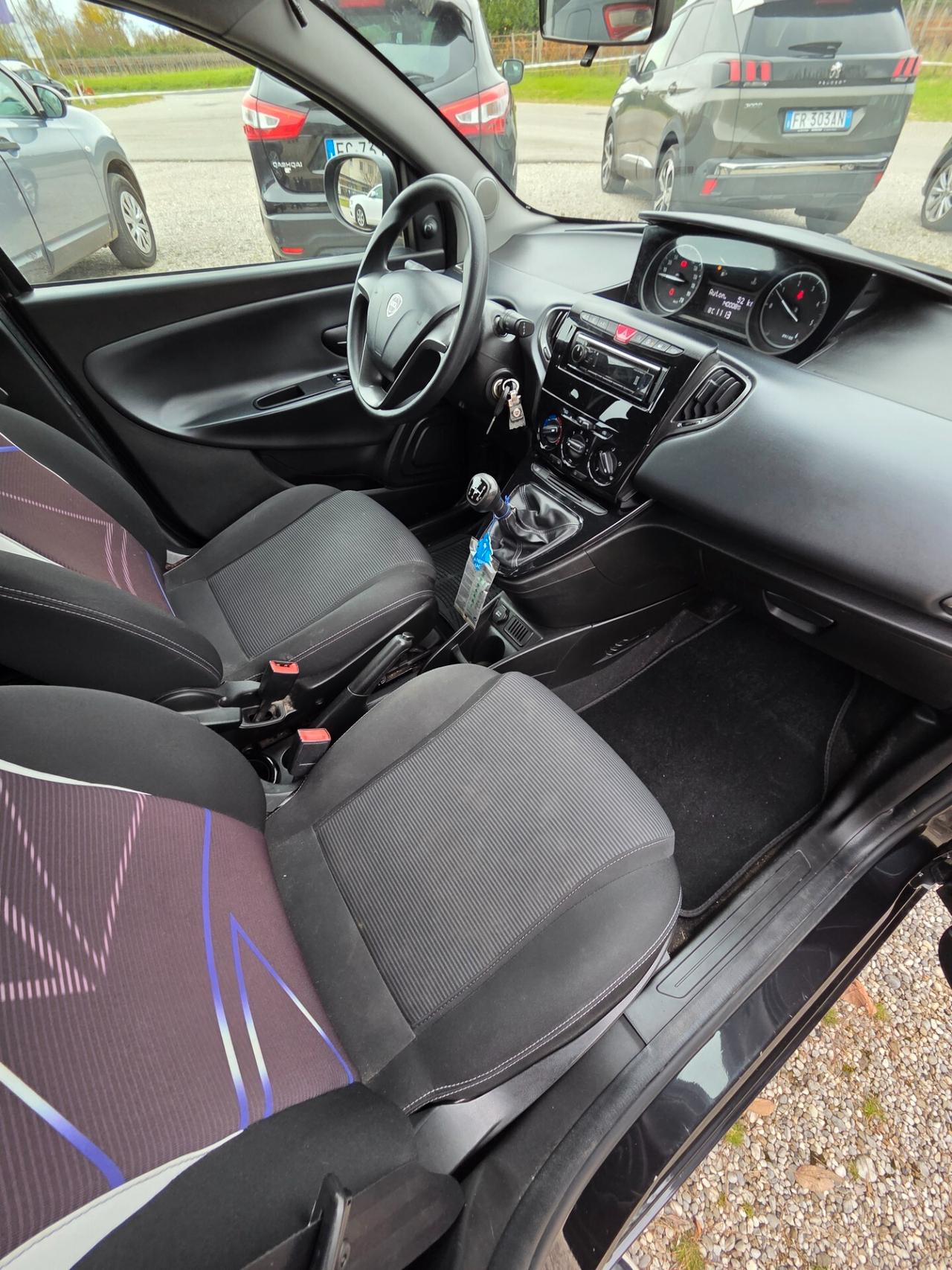 Lancia Ypsilon 1.3 MJT 95 CV Finanziabile