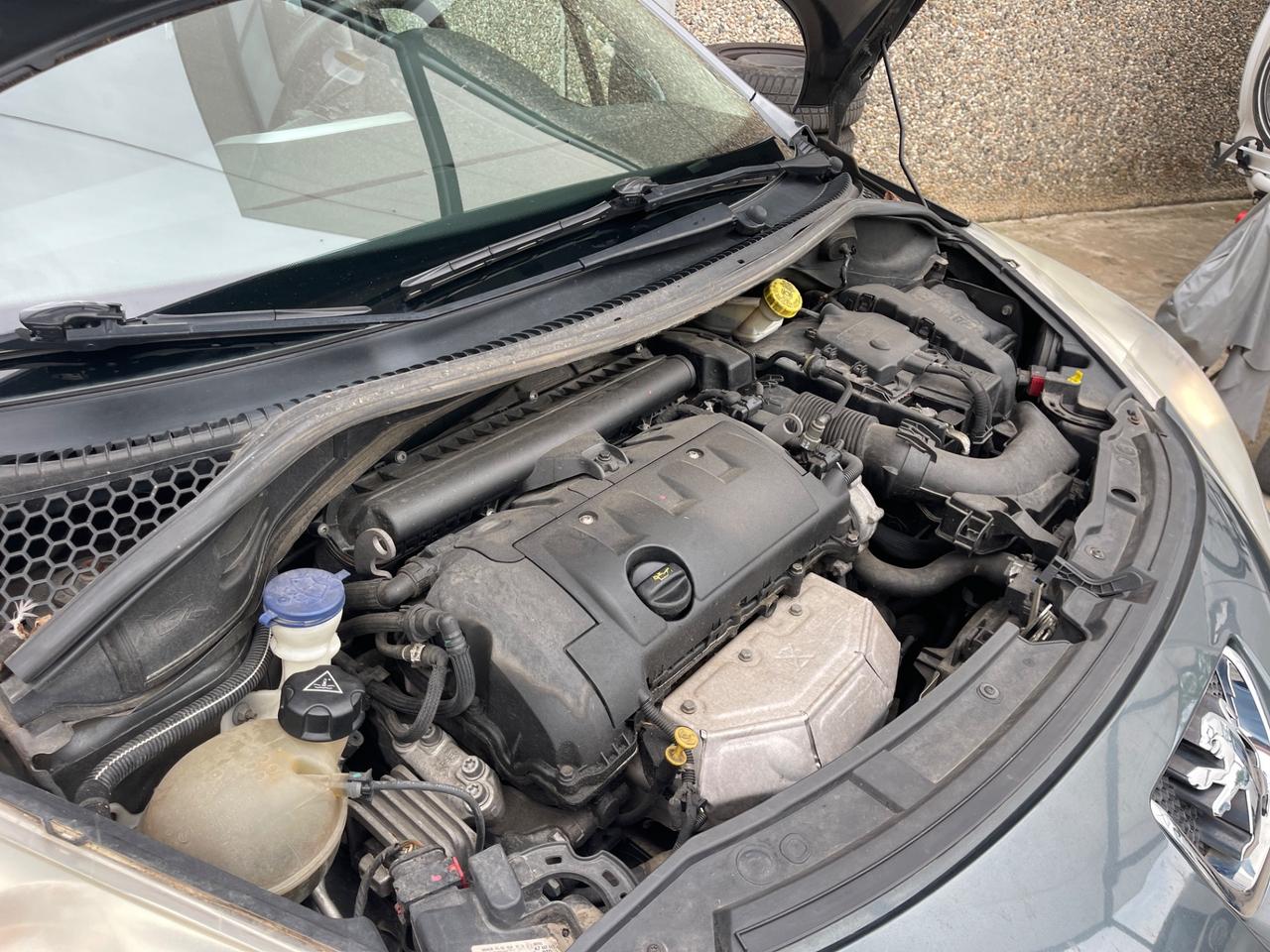 Peugeot 207 1.4 VTi benzina EURO5A 95CV SW NEOPATENTATI