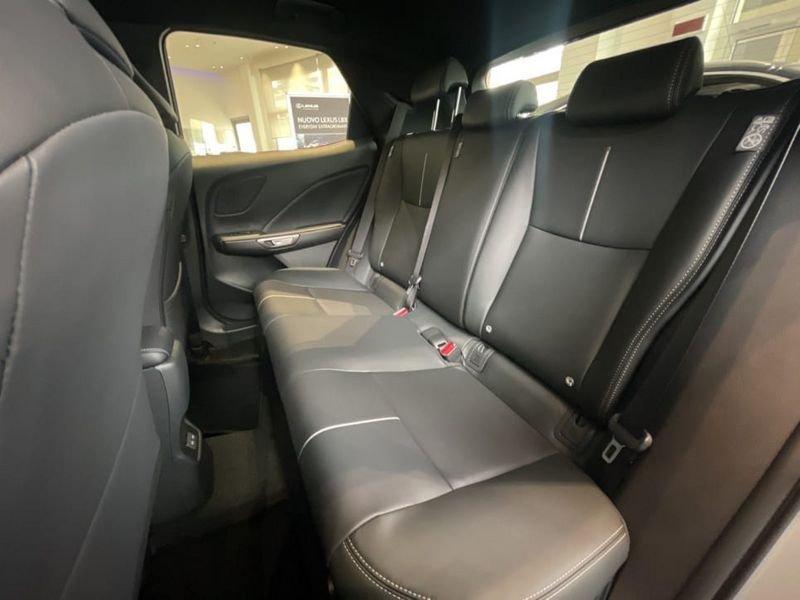 Lexus LBX Hybrid Relax 2WD