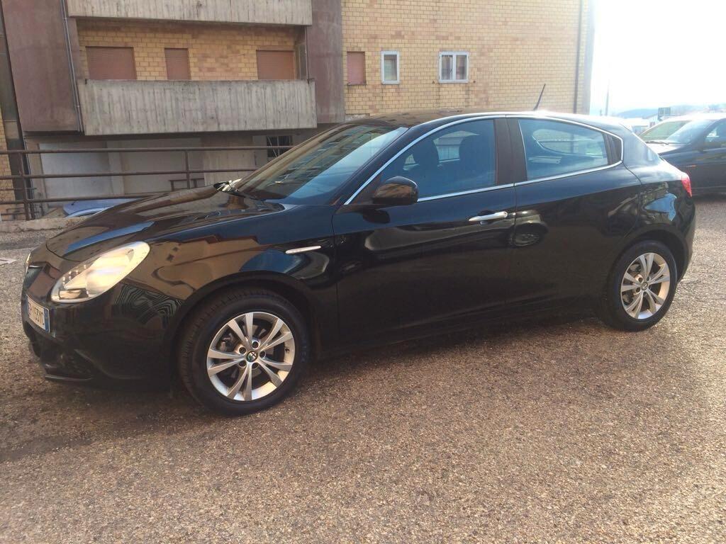 Alfa Romeo Giulietta 1.6 JTDm-2 105 CV Exclusive
