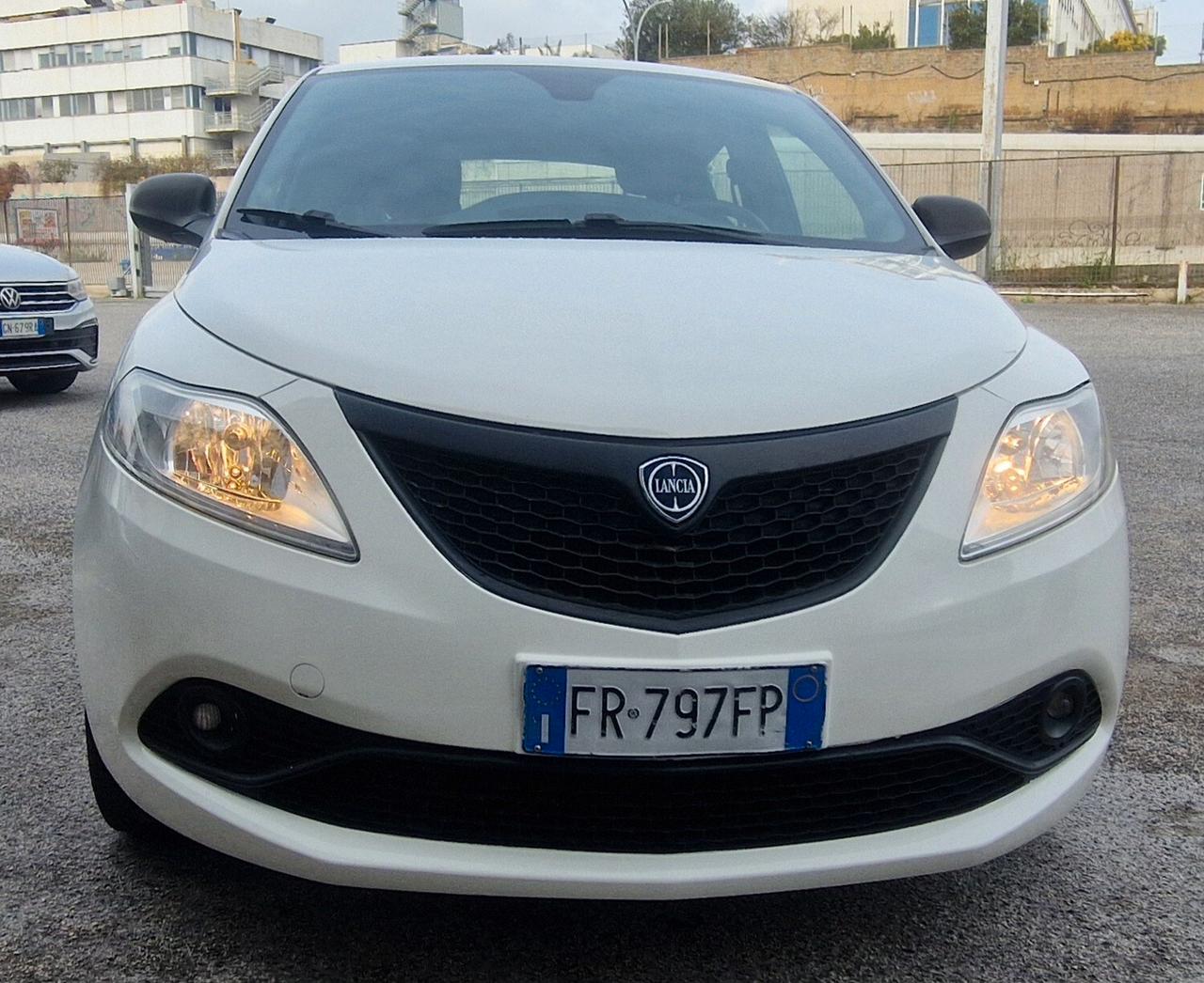 Lancia Ypsilon 1.2 69 CV 5 porte GPL Ecochic Platinum