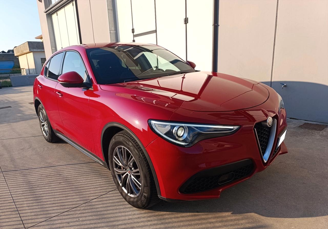 Alfa Romeo Stelvio 2.2 Turbodiesel 160 CV AT8 RWD Business