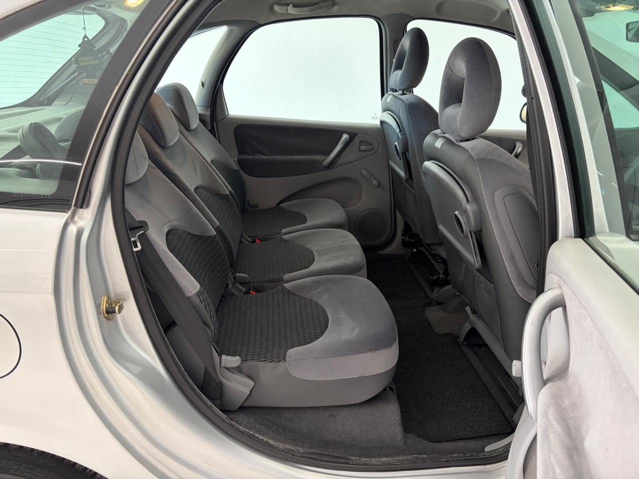 Citroen Xsara Picasso 1.6 16V Exclusive Nuova !