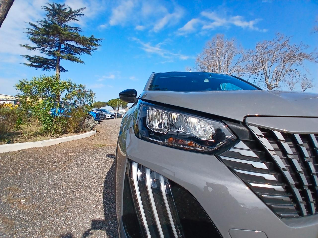 Peugeot 2008 Hybrid 145 e-DCS6 Allure