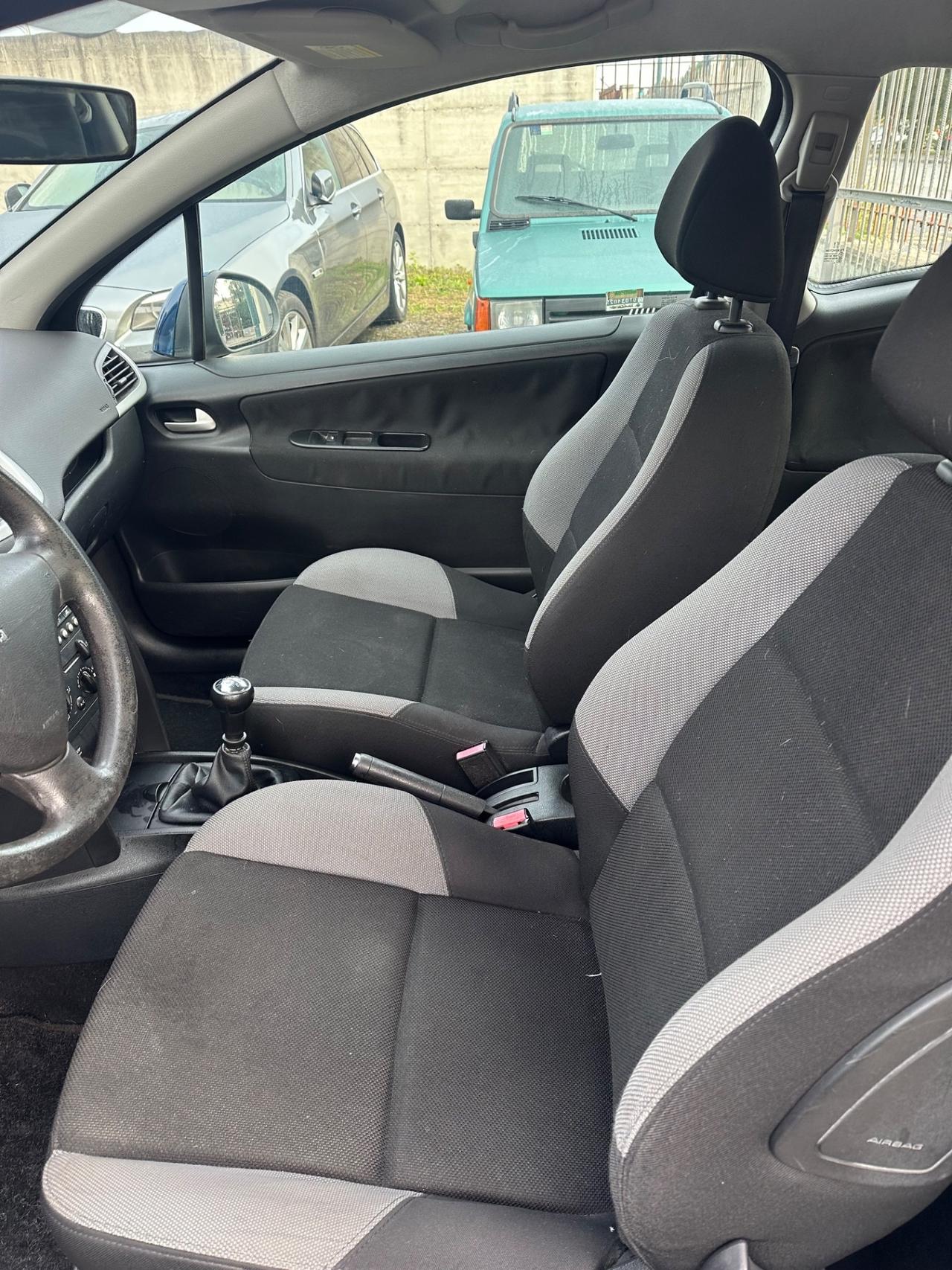 Peugeot 207 1.4 8V 75CV 3p. X Line ECO GPL