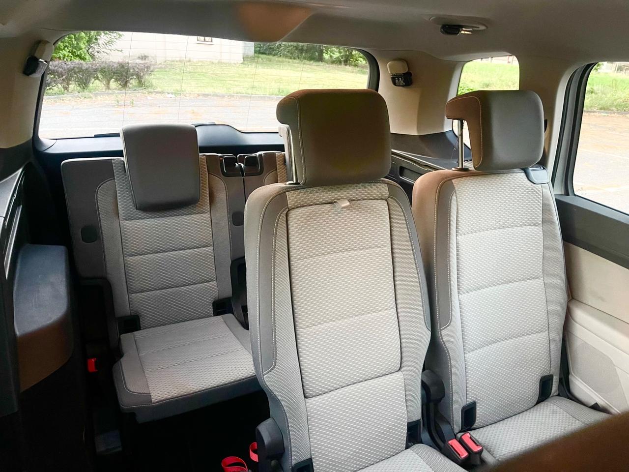 Volkswagen Touran 1.6 TDI Business BlueMotion Technology