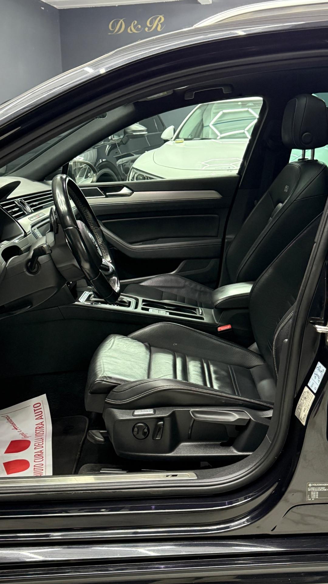 Volkswagen Passat R-LINE 2.0 BiTDI 240CV 4MOTION DSG Executive BMT