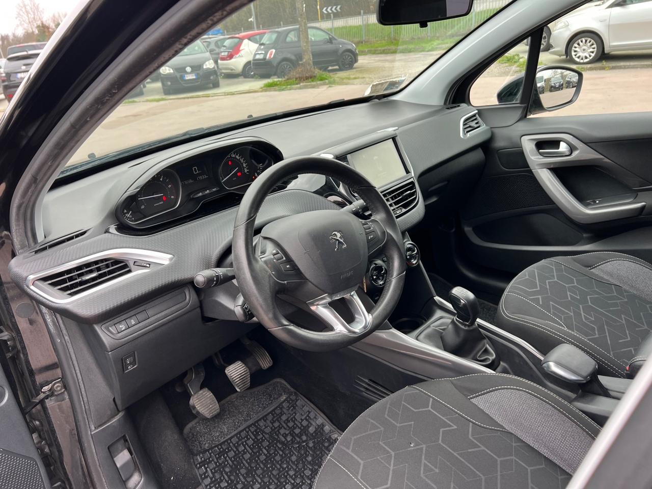 Peugeot 2008 BlueHDi 100 Allure