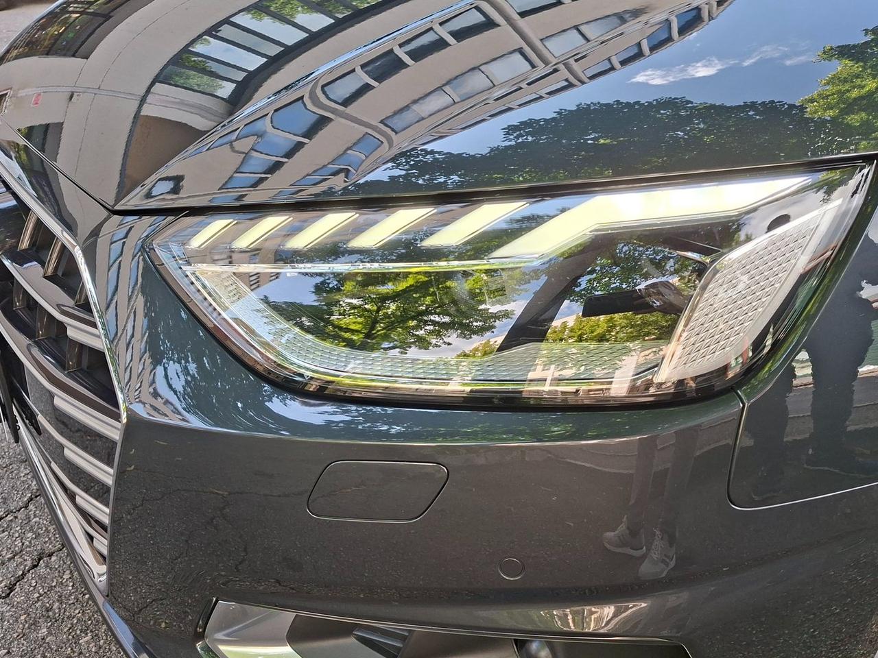 Audi A4 Business Advanced 2.0 40 TDI #6443