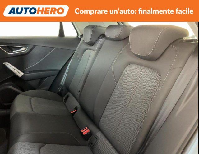 AUDI Q2 35 TDI S tronic Identity Black