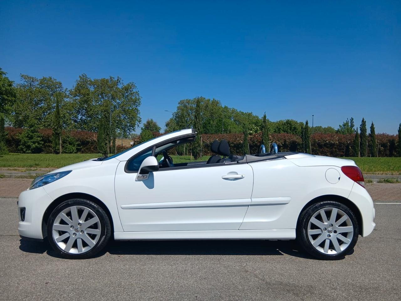 Peugeot 207 1.6 VTi 120CV CC Féline