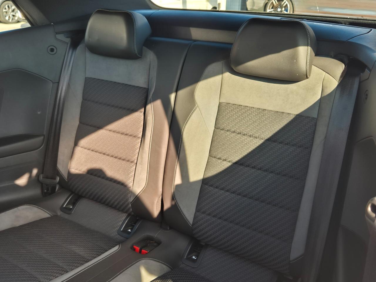 Volkswagen T-Roc 1.5 TSI 150cv DSG R-Line