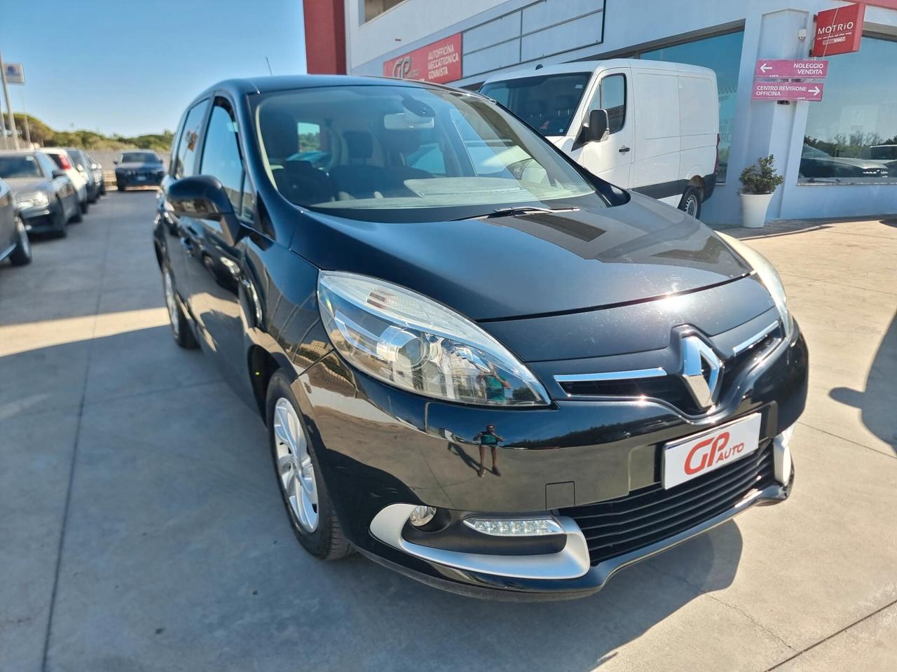 Renault Scenic Scénic XMod dCi 110 CV EDC Limited