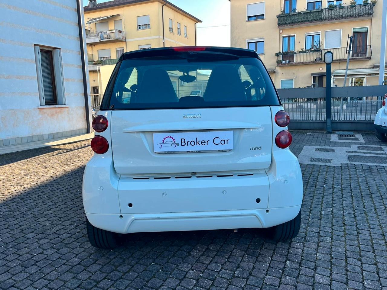 Smart ForTwo 1000 52 kW MHD coupé pure