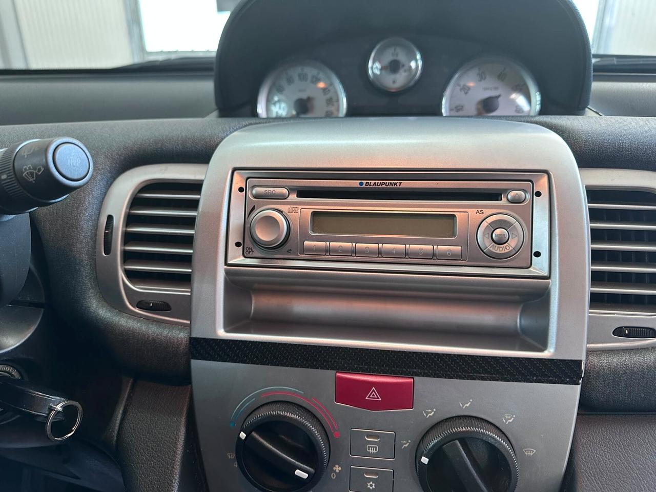 Lancia Ypsilon 1.2 69 CV Platino