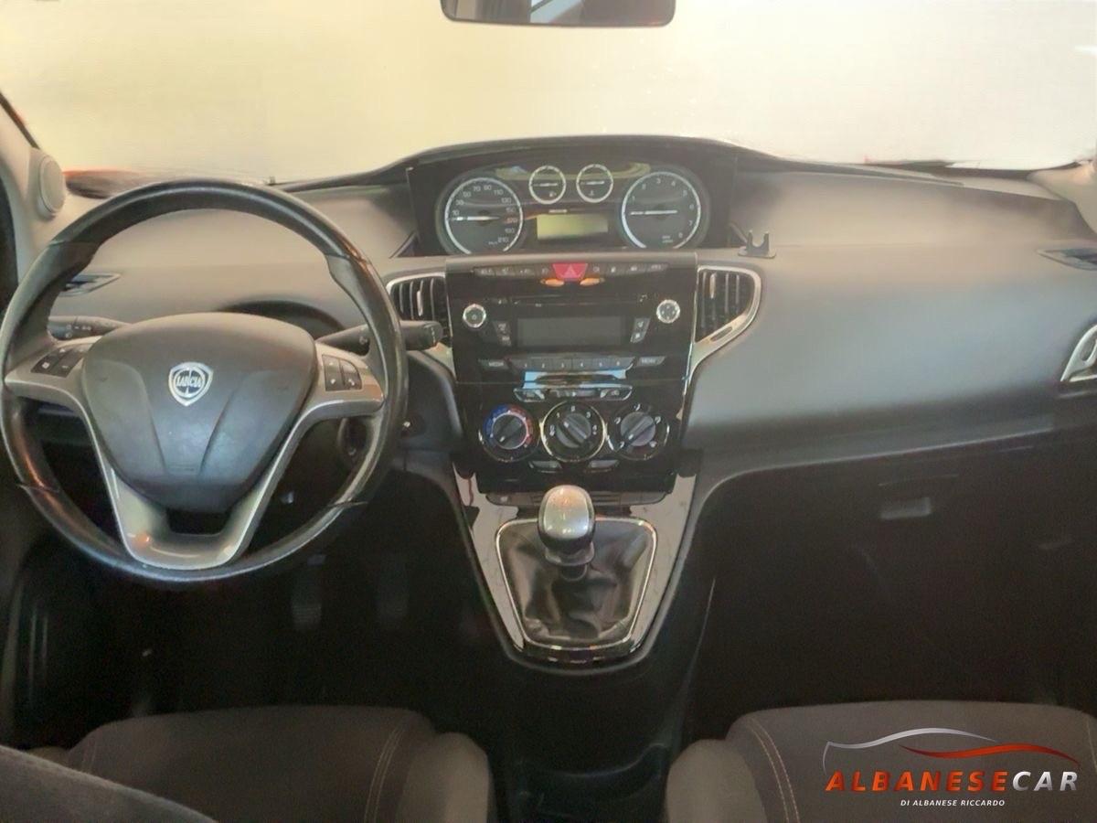 Lancia Ypsilon 1.2 69 CV 5 P. GPL Gold/TETTO APRIBILE