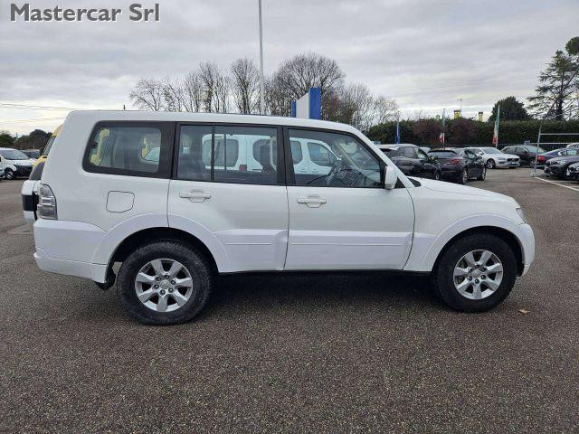 MITSUBISHI Pajero Pajero IV 2007 3.2 cr Instyle 5p auto - FD474XX