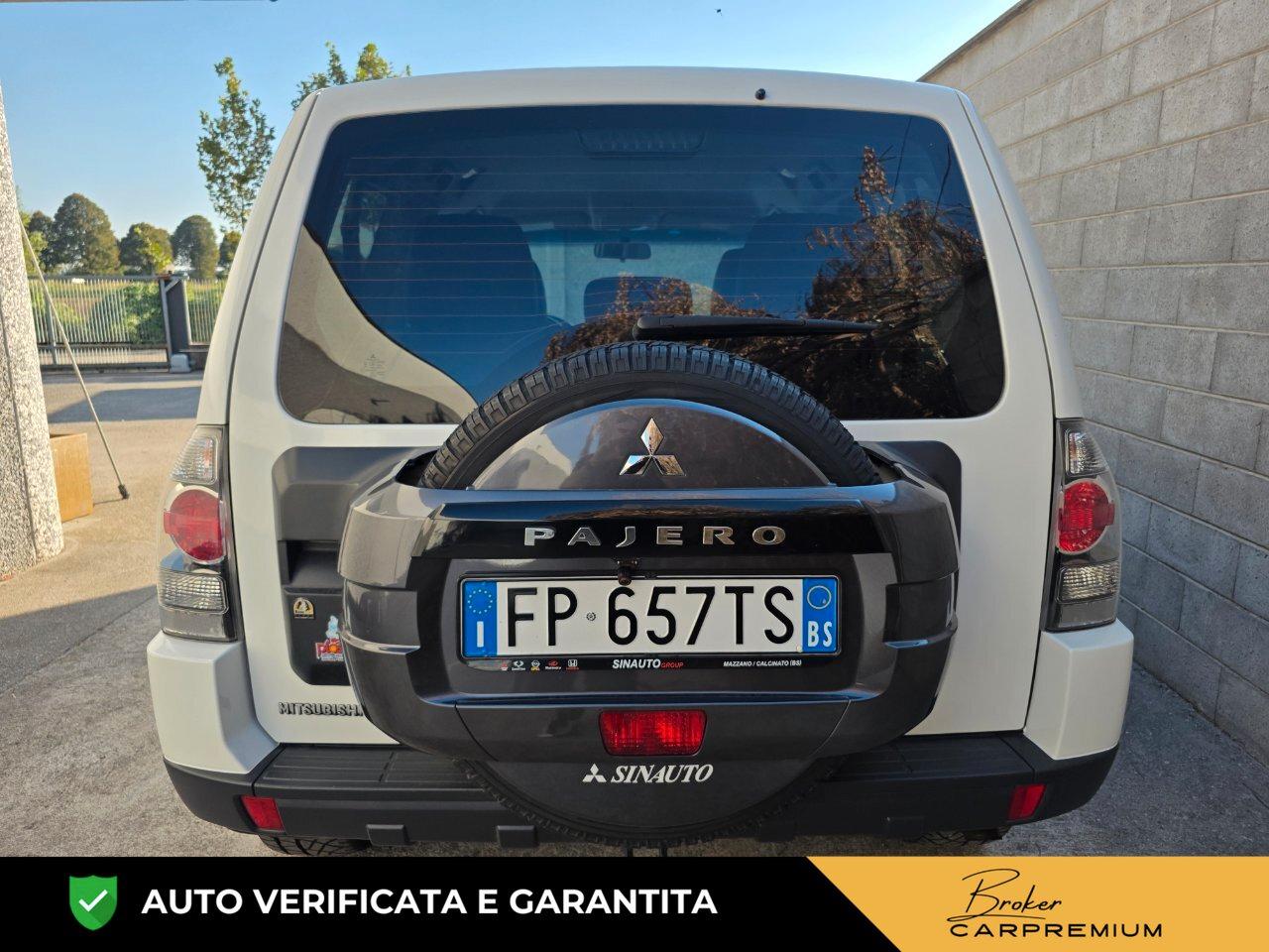Mitsubishi Pajero 3 Porte Pajero 3.2 cr Intense 3p auto