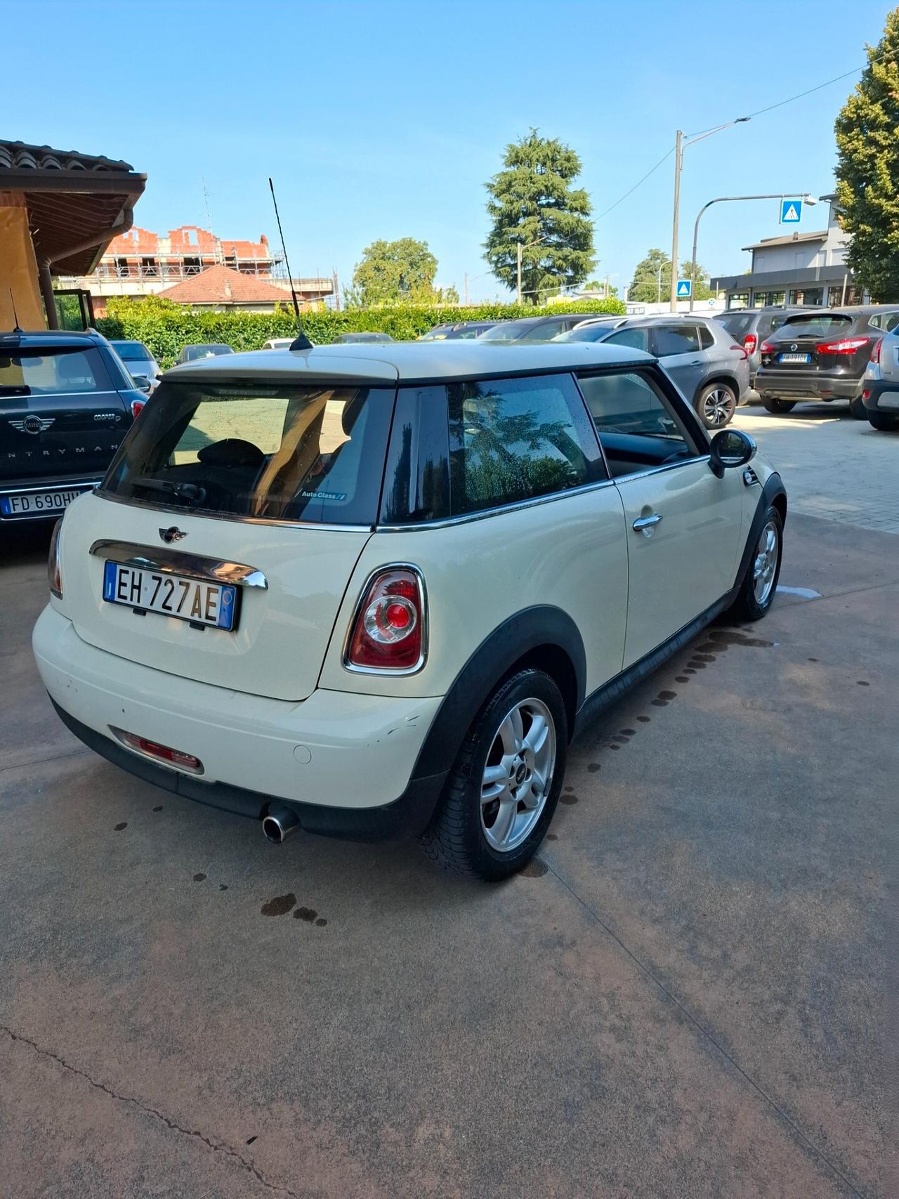 Mini Mini 1.6 16V One (72kW)