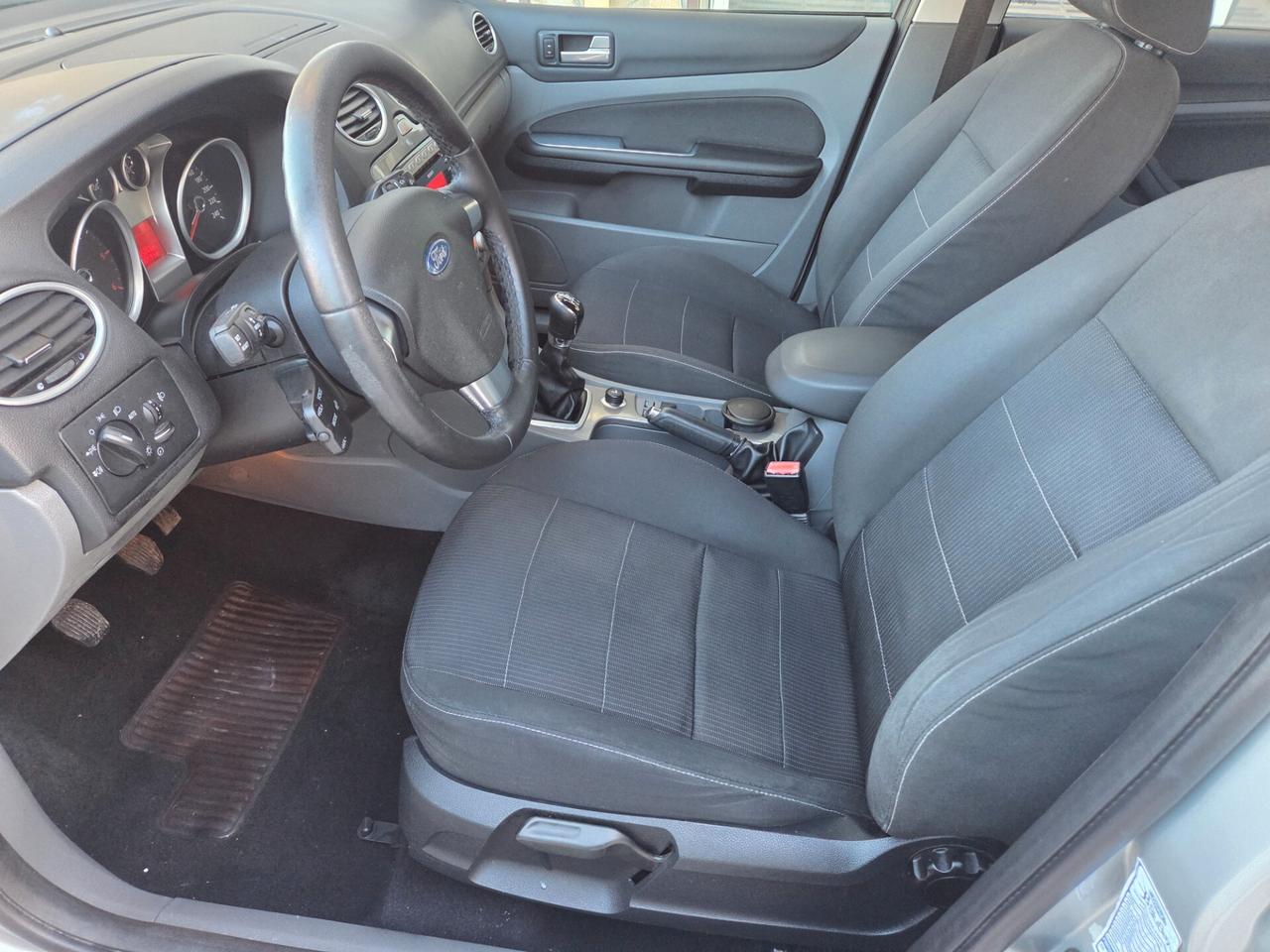 FORD FOCUS 1.6 TDCI TITANIUM ANNO 2009 KM CERTIFICATI