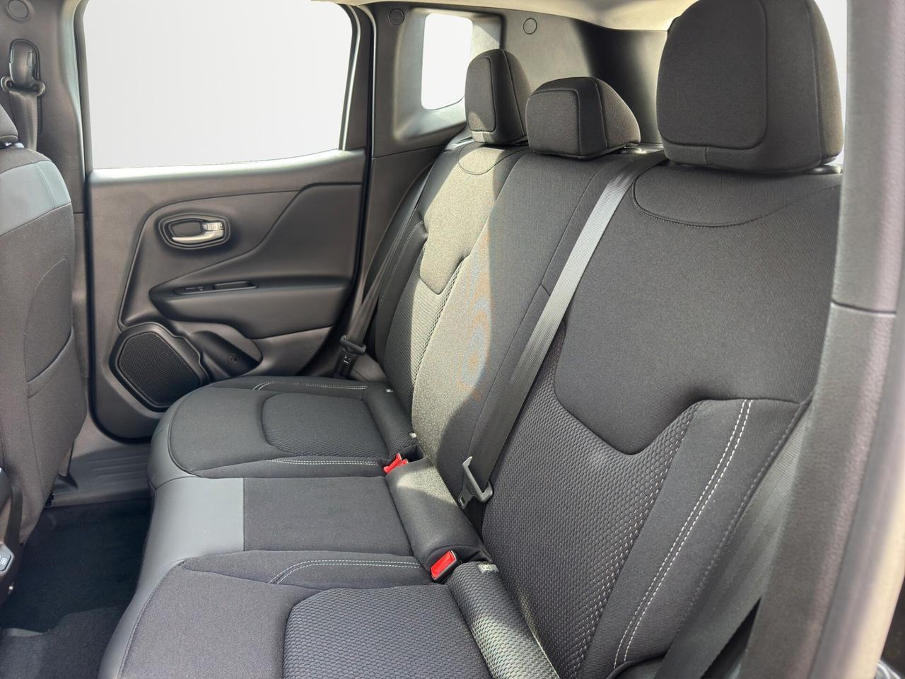 Jeep Renegade 1.5 Turbo T4 MHEV Altitude