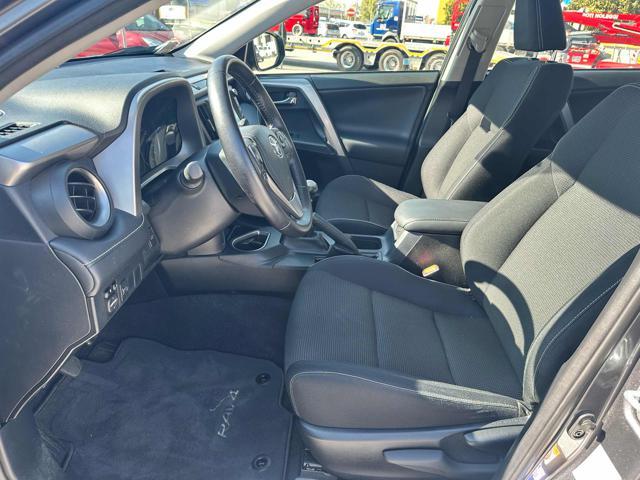 TOYOTA RAV 4 MY23 RAV4 2.0 D-4D 2WD Lounge